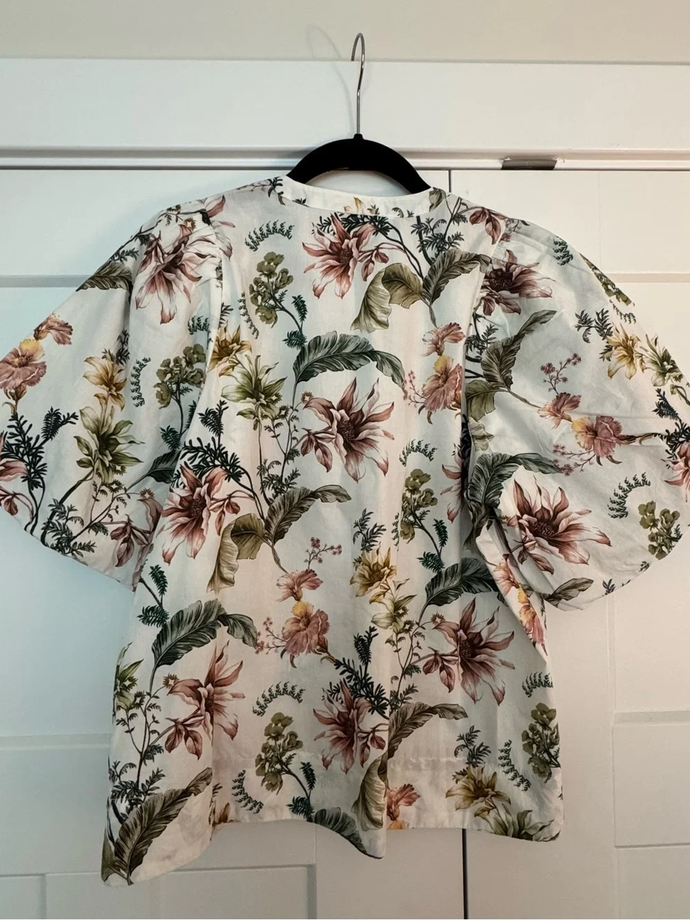 NWT Anthropologie V-Neck Puff-Sleeve Popover Blouse